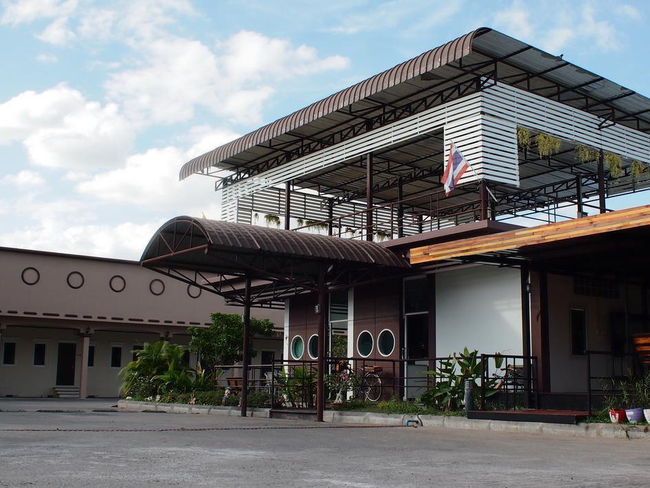 Surintara Resort Exterior photo